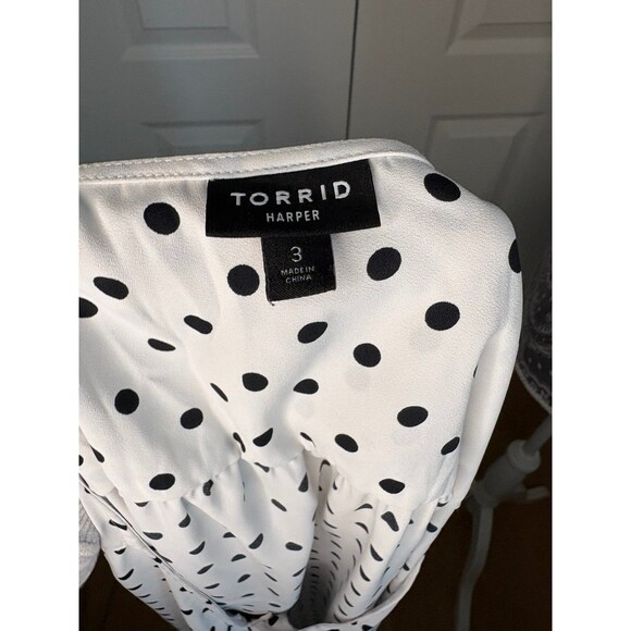 Torrid Black White Polka Dot Blouse Size 3X 3 Women’s - Picture 6 of 6